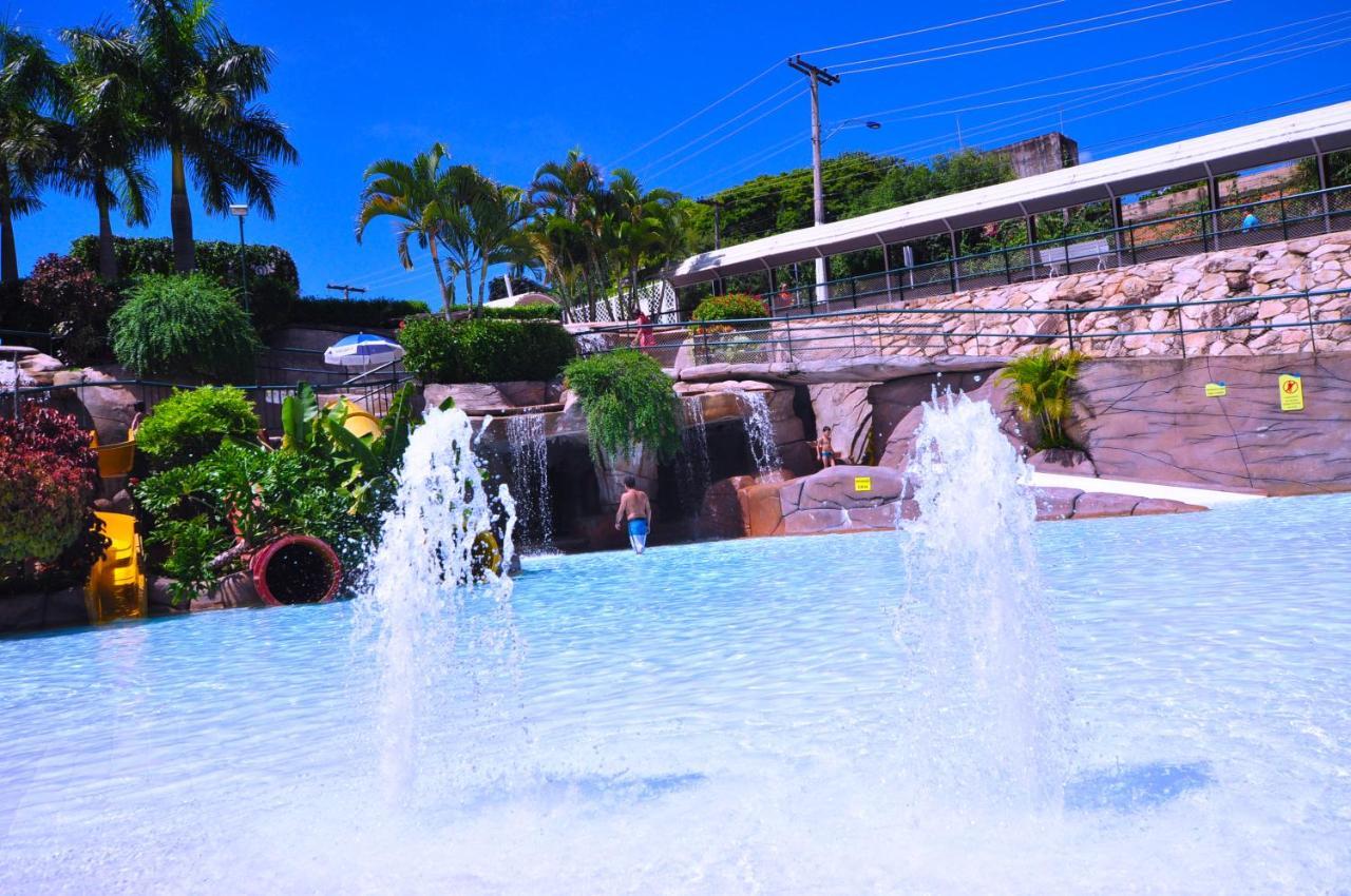 Diroma Com Um Dia No Acqua Park, Splash E Slide Caldas Novas