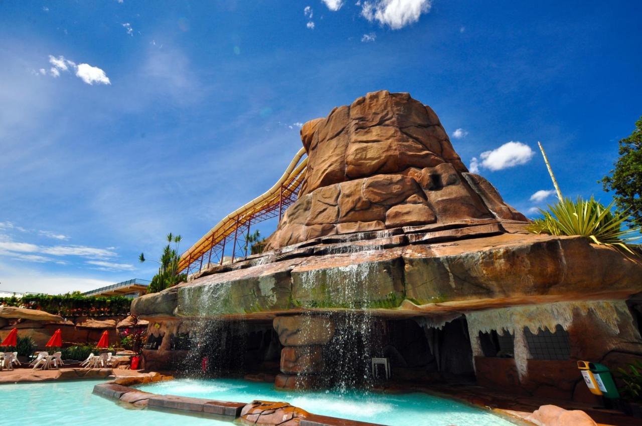 公寓 Diroma Com Um Dia No Acqua Park, Splash E Slide Caldas Novas